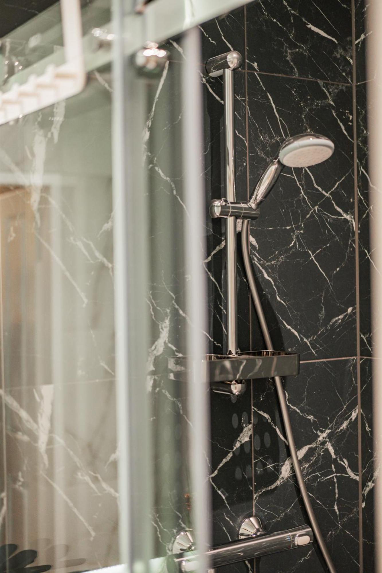 Zeus Design Apartments Schoenbrunn Вена Экстерьер фото